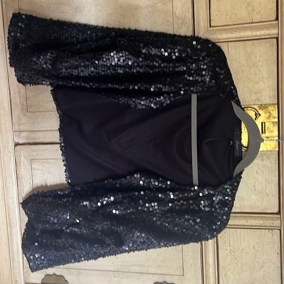 Cropped Black Sequin Jacket/ Shrug - Picture 5 of 6
